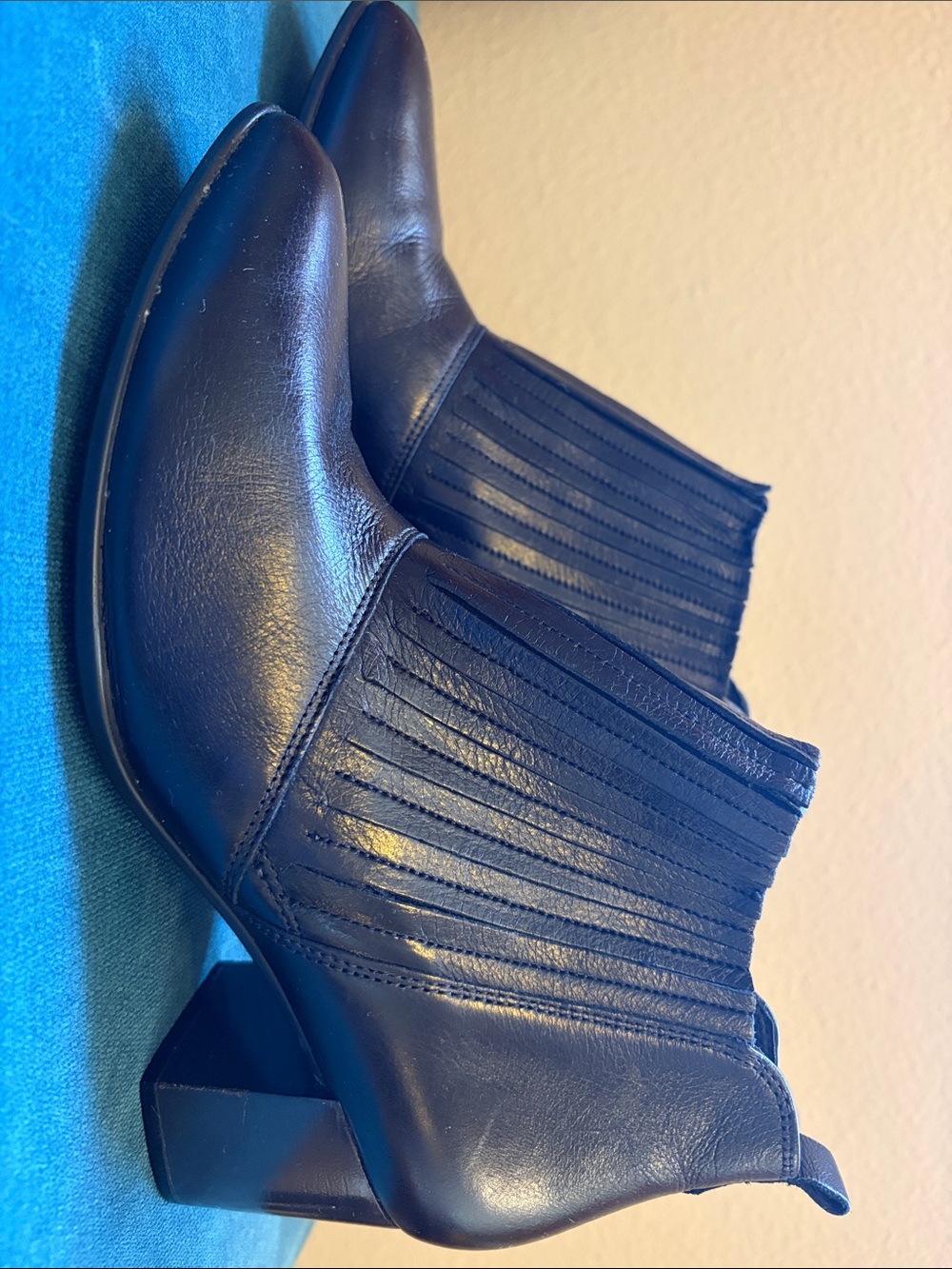 Ecco Black Leather Ankle Boots